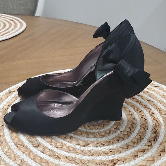 Nina Women’s Black Bow Ericka  wedge 👠 Pump, Size 8 - Picture 5 of 12